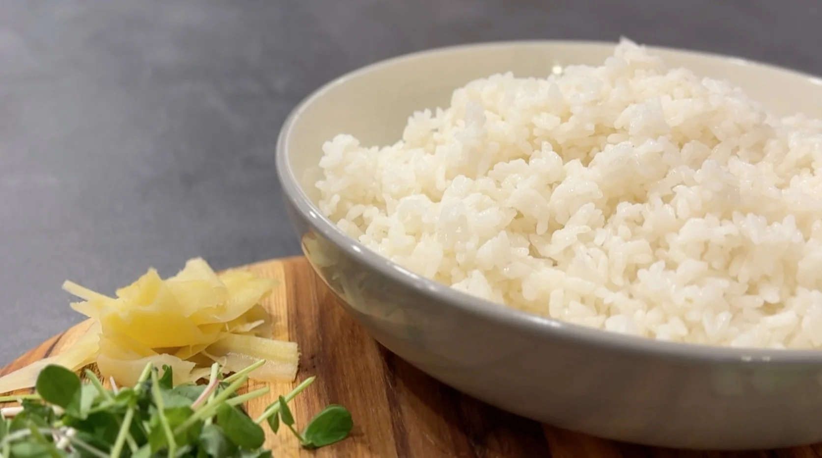 How to Make the Best Sushi Rice at Home Over the Stove (+VIDEO